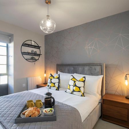 Elliot Oliver - Modern 2 Bedroom Town Centre Apartment Cheltenham Exteriér fotografie