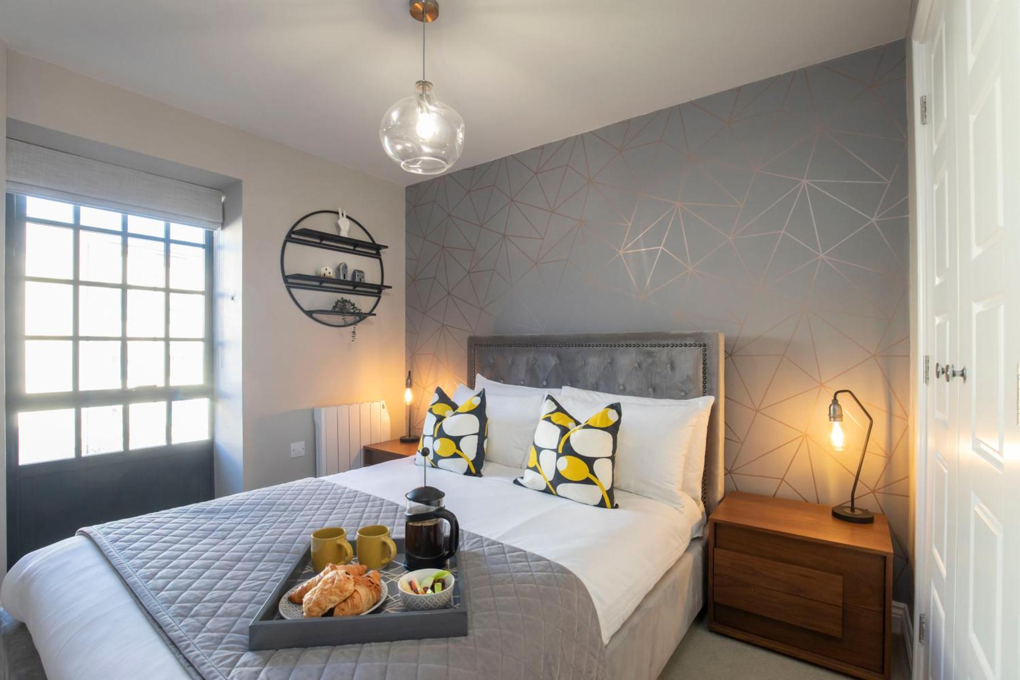 Elliot Oliver - Modern 2 Bedroom Town Centre Apartment Cheltenham Exteriér fotografie